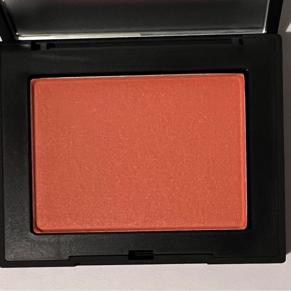 NARS Blush in Torrid - Picture 6 of 6